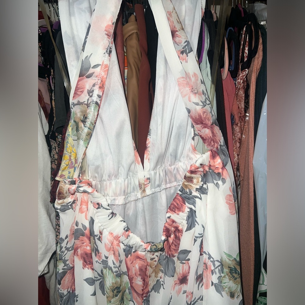 MWT Noble U Floral Jumpsuit Open Back -Pink and White - Picture 4 of 4